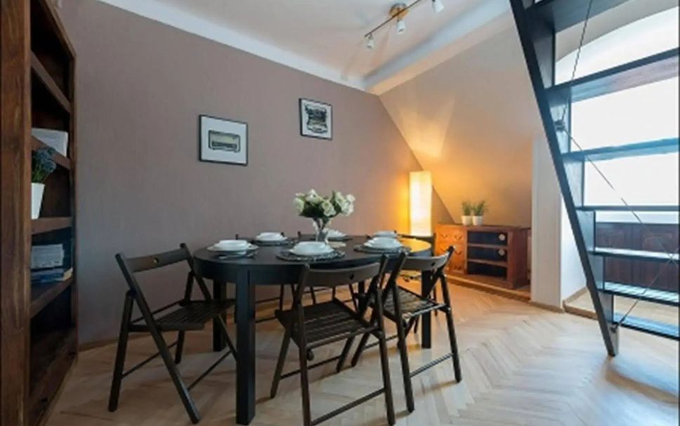 Їдальня Фото