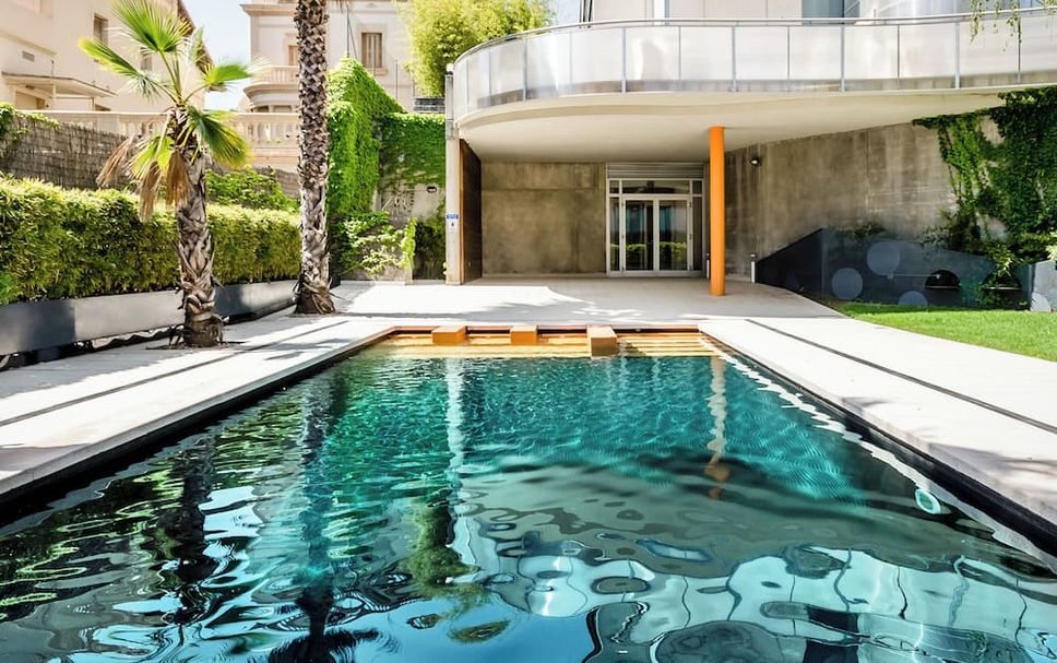 Басейн Фото