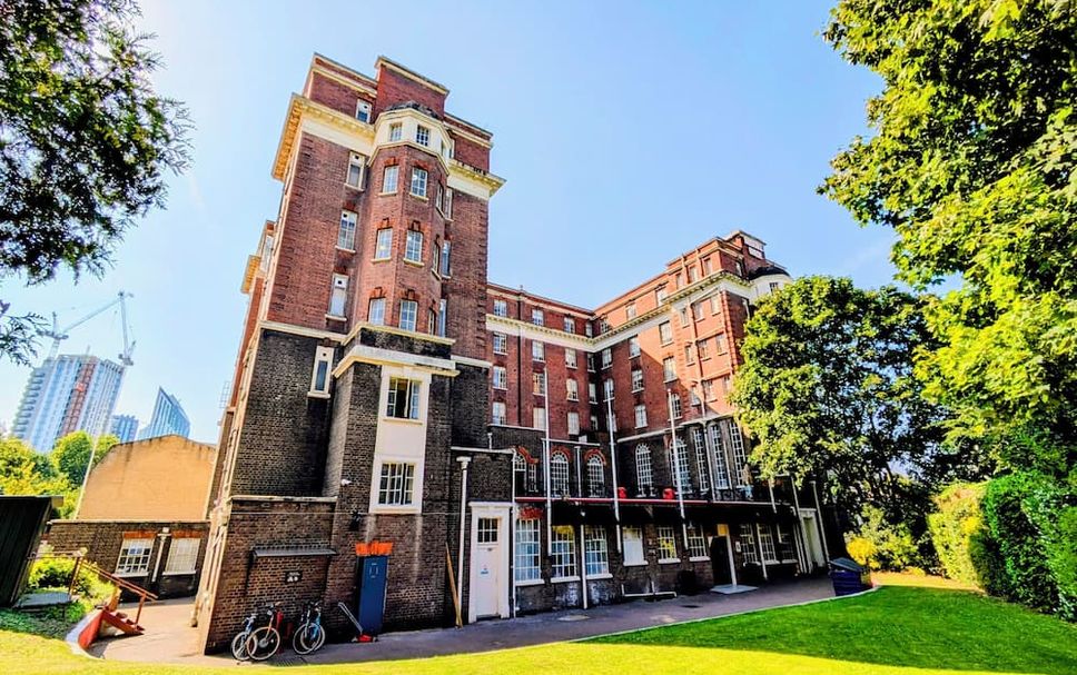 Будівля Фото